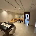 Burj Malaak Appartement Dans Une Residence Privee Avec Piscine